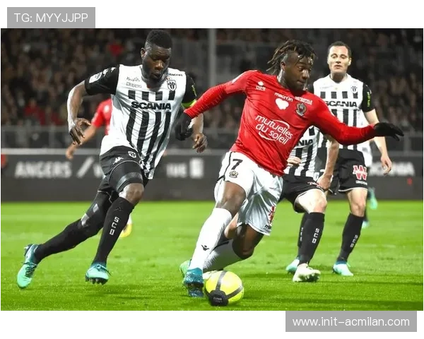 欧塞尔主场取胜斯特拉斯堡，中场控制力成优势